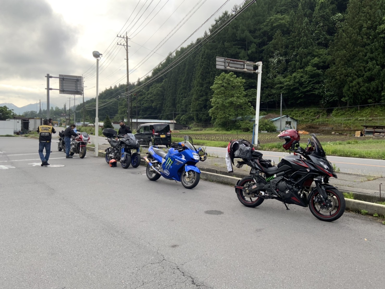 富山のブラックラーメンを食べにオンロードでツーリング　Kawasaki Versys 650